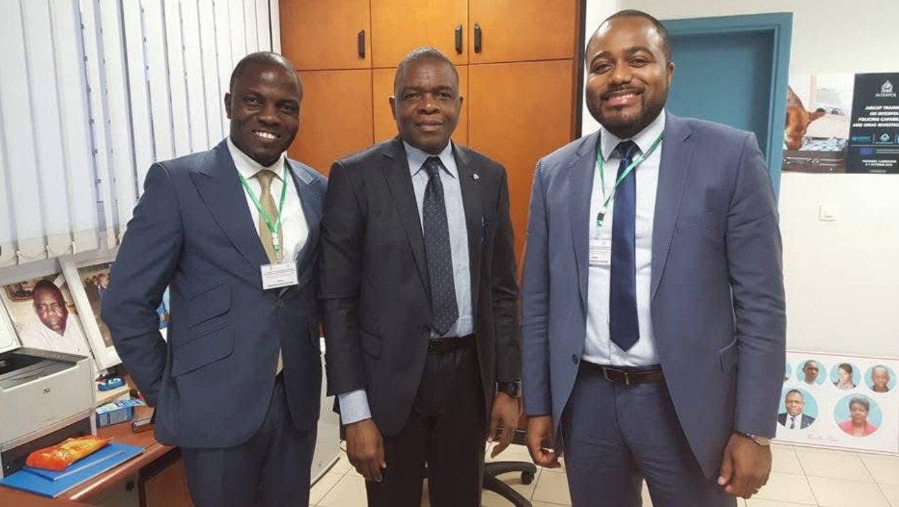 Rencontre à Yaoundé en 2017 entre les représentants de SPAMS et le directeur régional d'INTERPOL